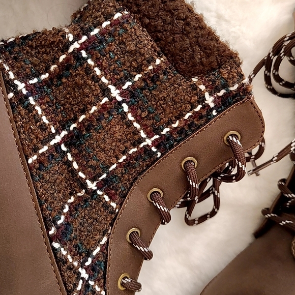 Rocket Dog Desmond Brown Lug Plaid Ankle Boots Size 8.5 - Picture 13 of 13